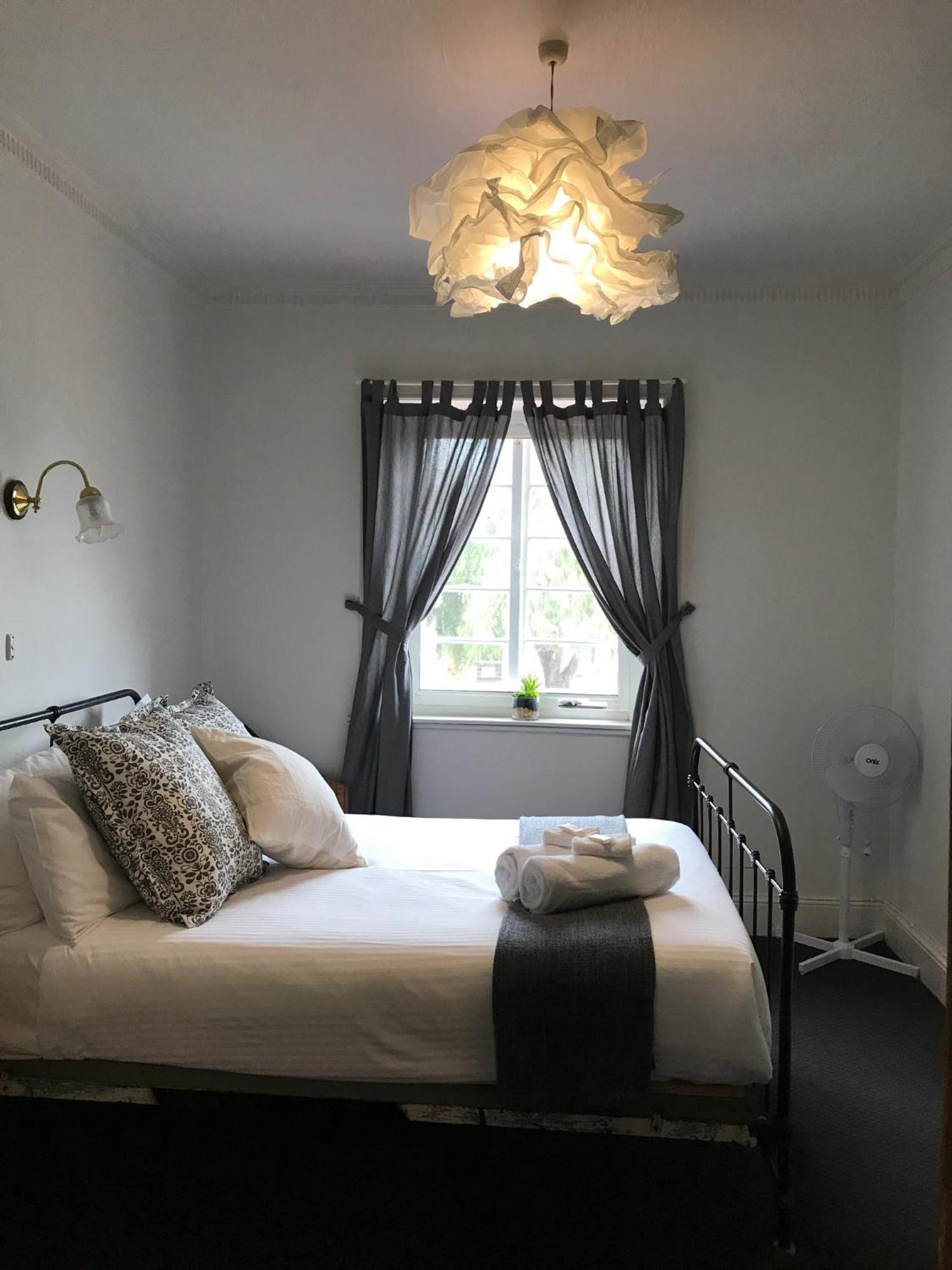 Caledonian Inn Robe Zimmer foto